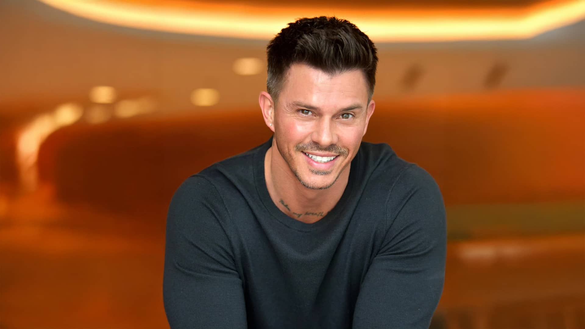 Promotional image of Kenny Braasch